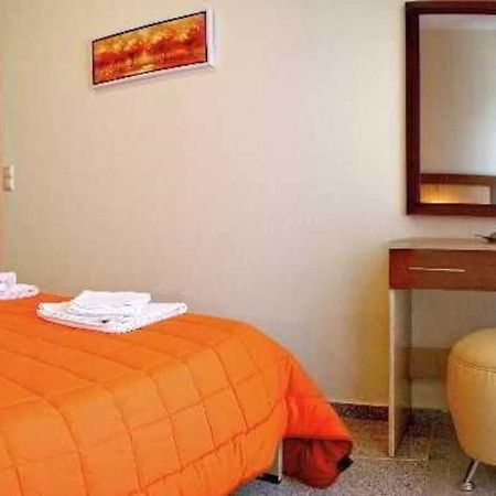 Arisvi Hotel スカラ・カロニス エクステリア 写真
